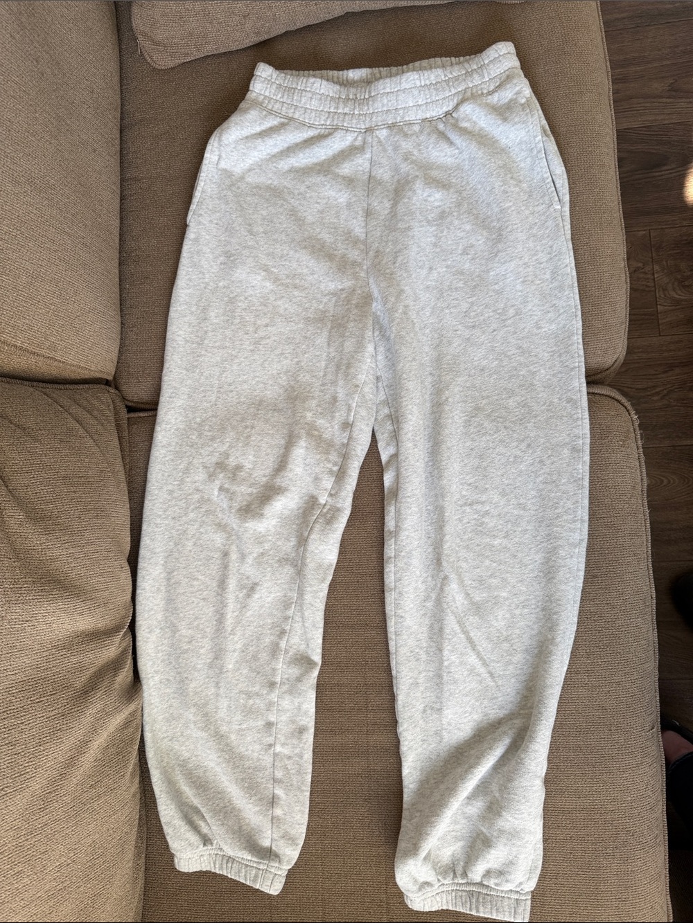 American Eagle Outfitters Women’s Sweatpants bundle in Light Gray and Cream - Picture 6 of 7